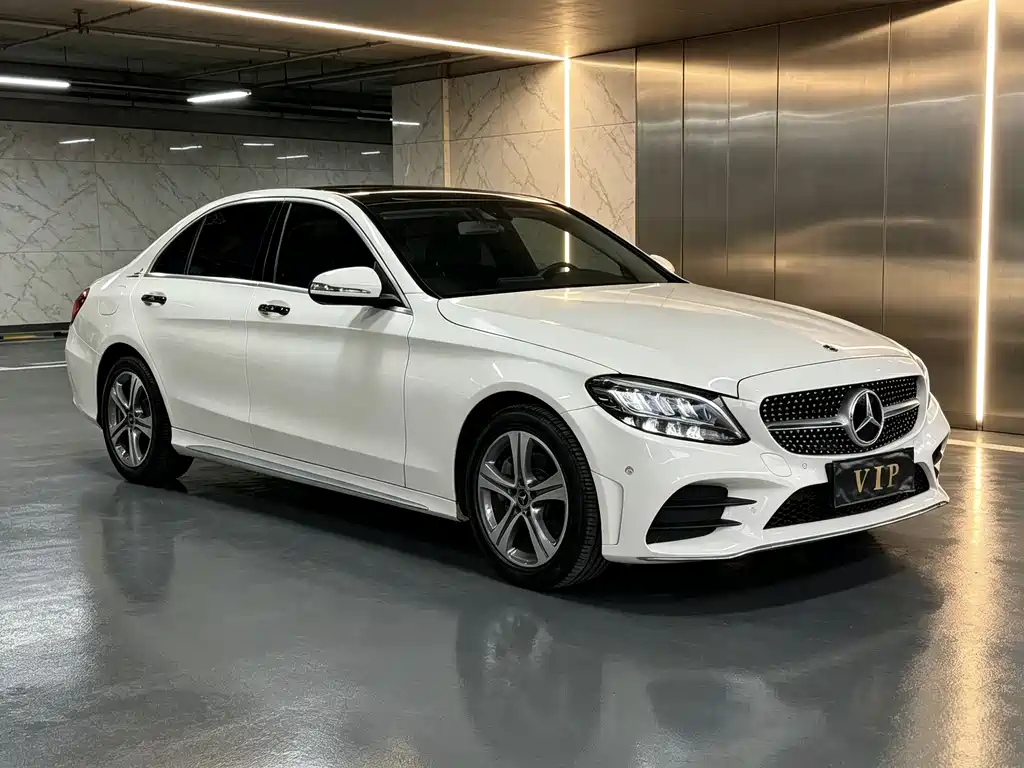 Mercedes-Benz C-Class 2020
