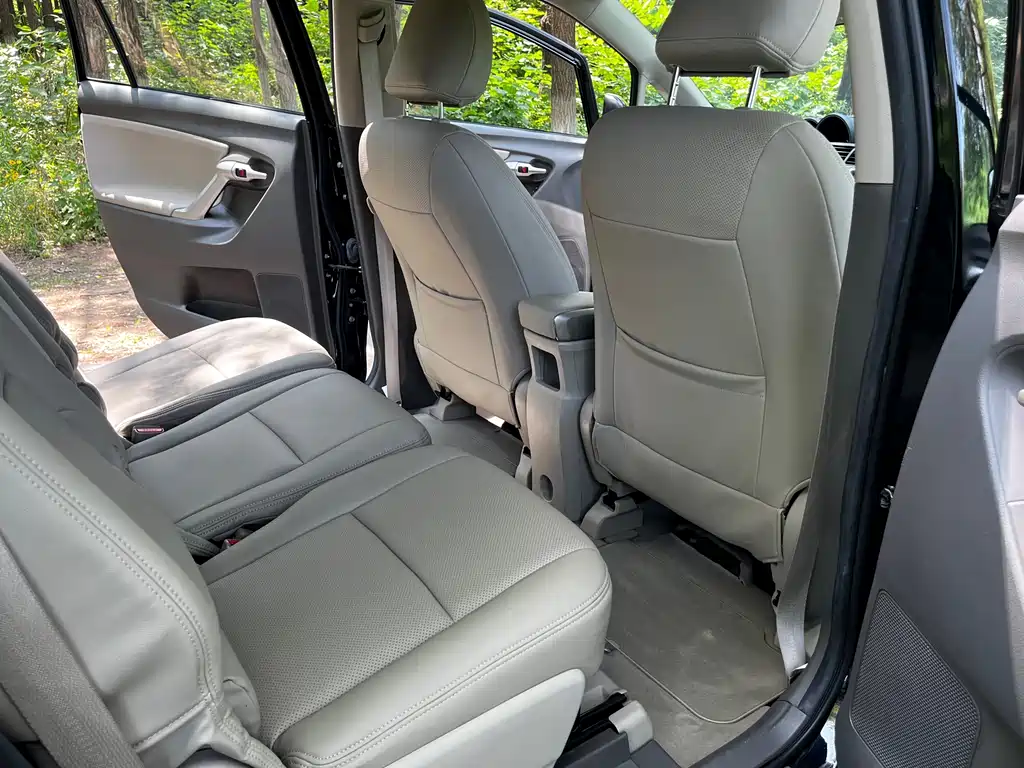 Toyota Verso 2017 — фото 14