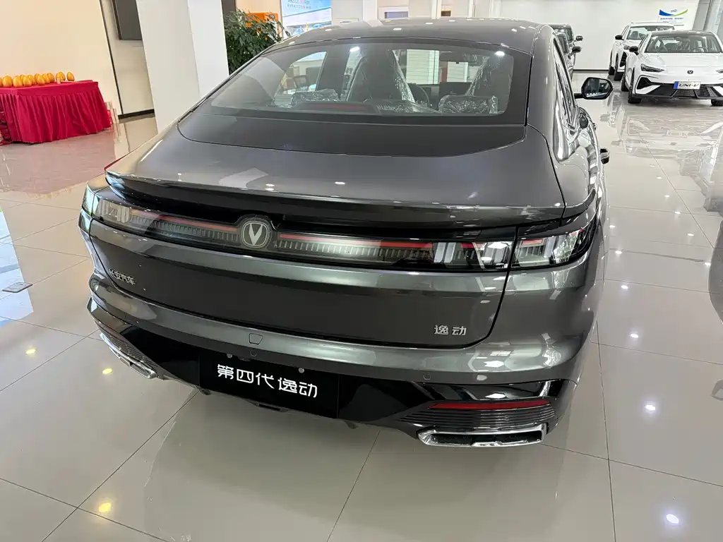 Changan Eado — фото 5