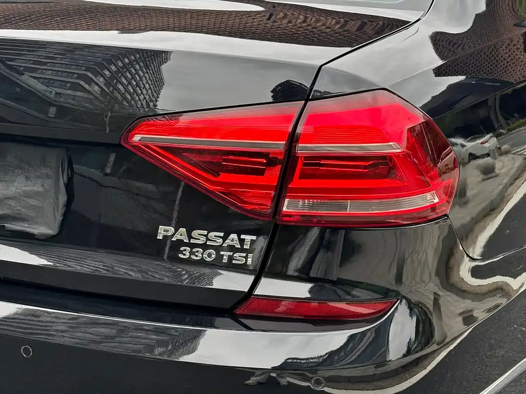 Volkswagen Passat 2016 — фото 19