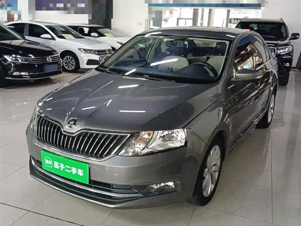 Skoda Rapid 2017 — фото 1