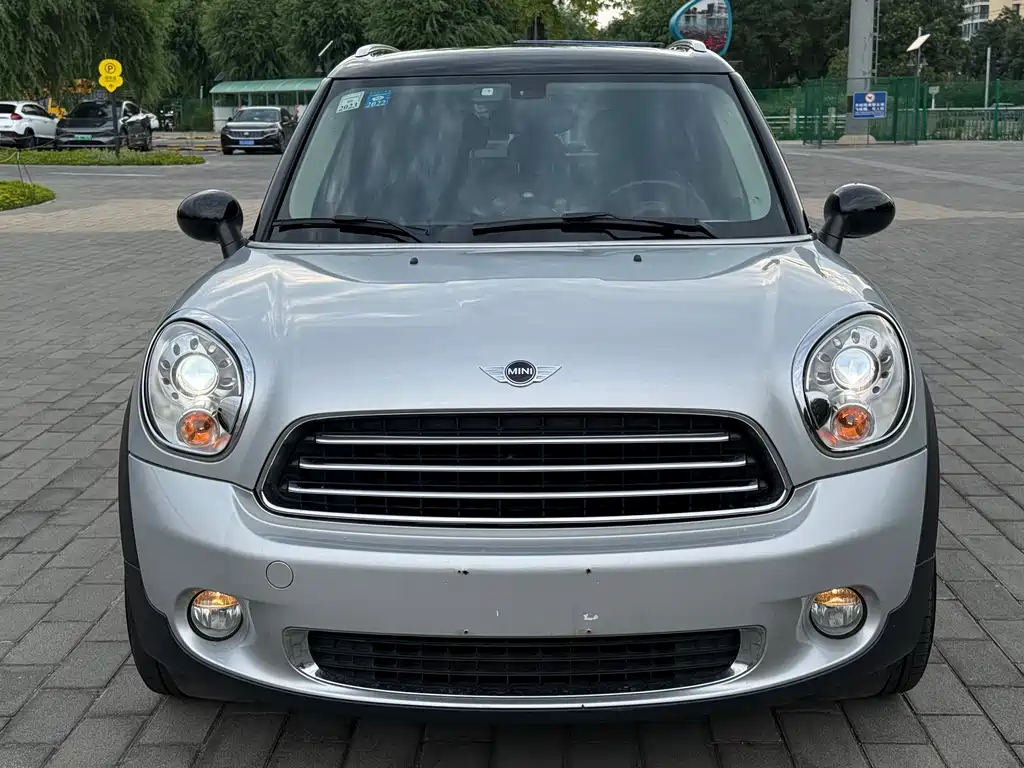 MINI Countryman 2011