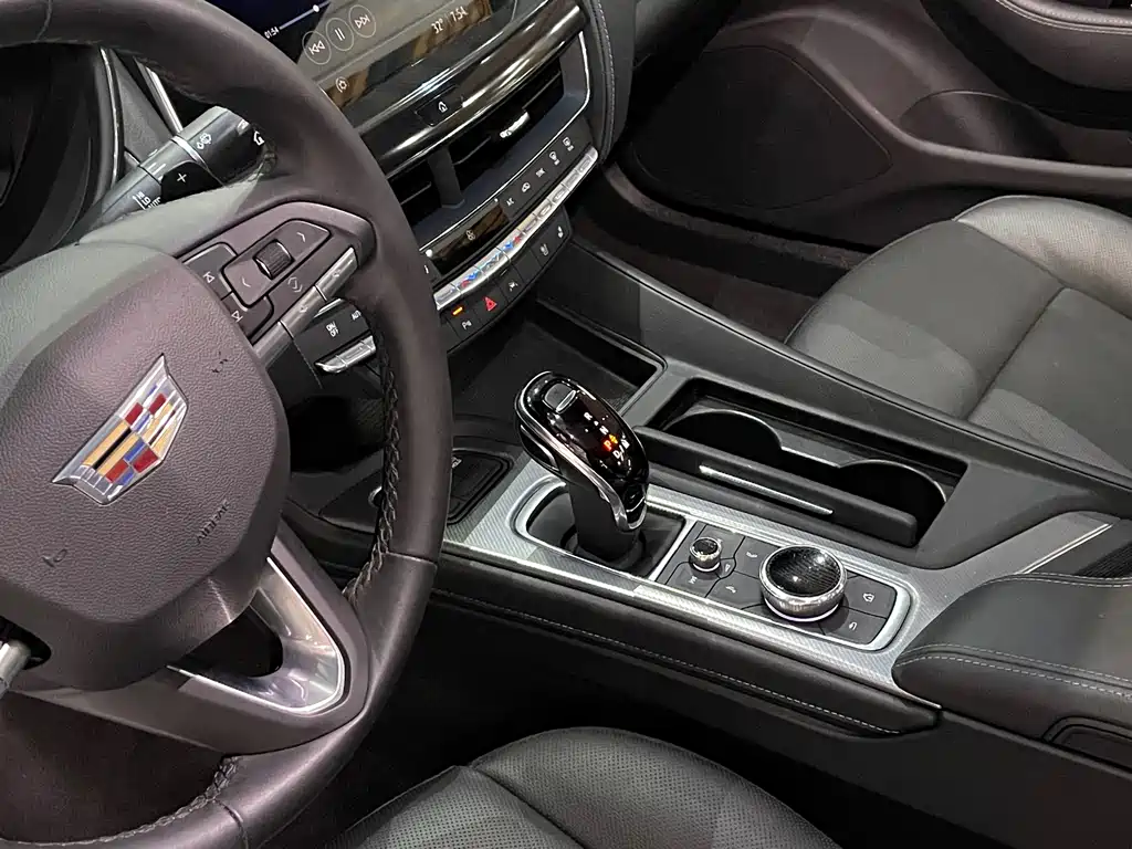 Cadillac CT5 2023 — фото 13
