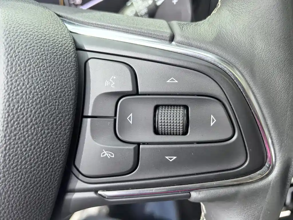 Buick Envision Plus 2023 — фото 13