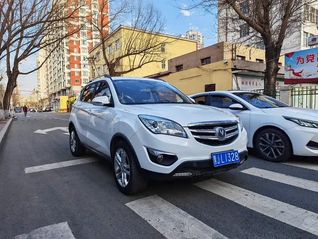Changan CS35 2016 — фото 3