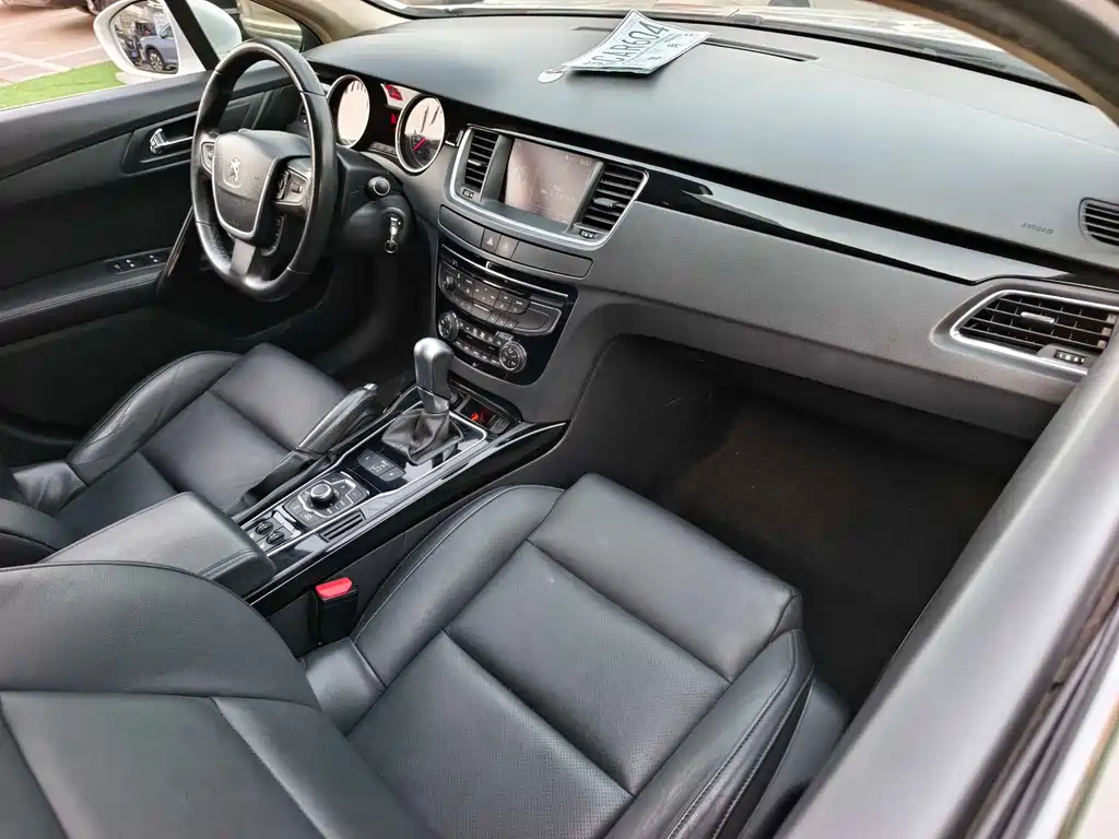 Peugeot 508 2012 — фото 13