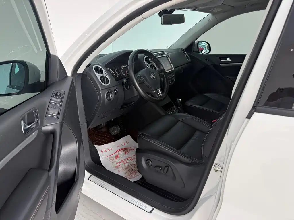 Volkswagen Tiguan 2019 — фото 15