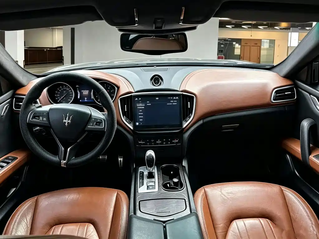 Maserati Ghibli 2014 — фото 4