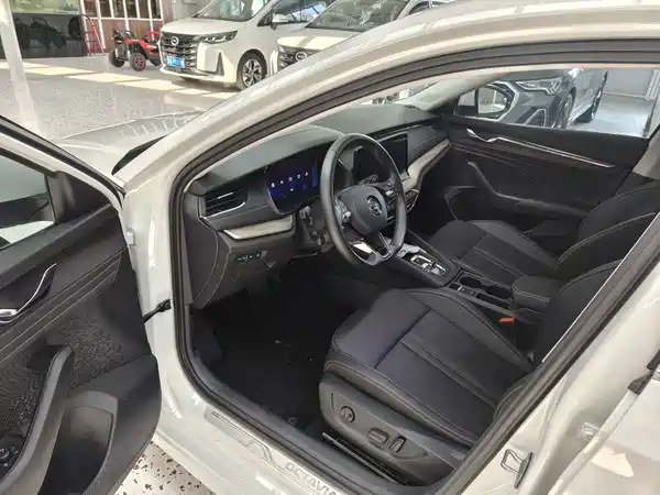 Skoda Octavia 2023