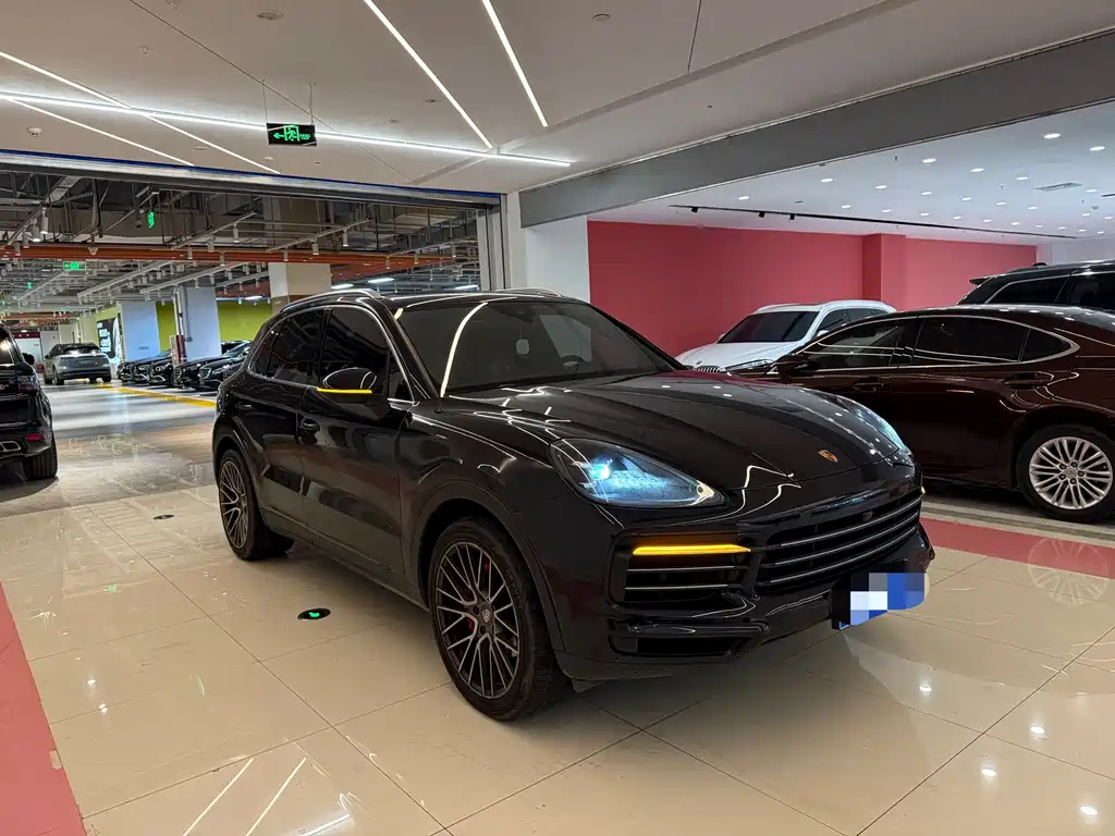 Porsche Cayenne 2019 — фото 3