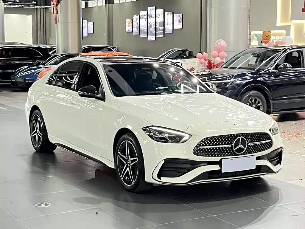 Mercedes-Benz C-Class 2024