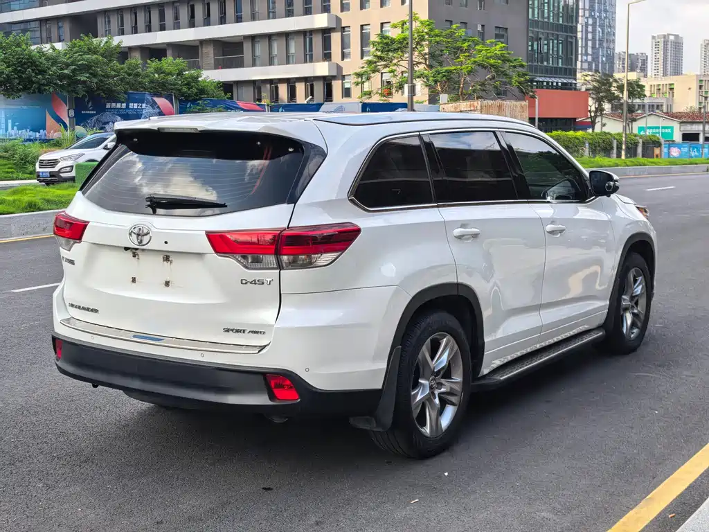 Toyota Highlander 2020