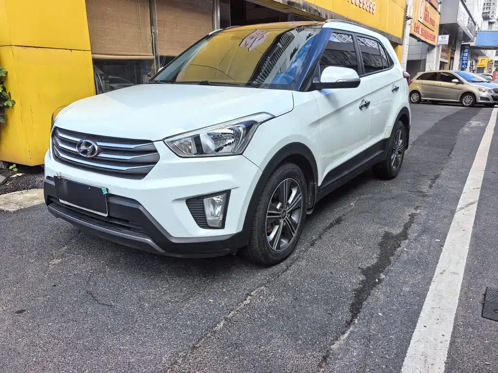 Hyundai ix25 2015