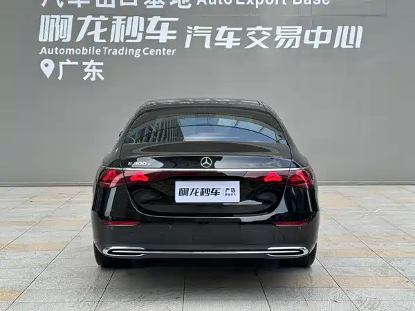 Mercedes-Benz E-Class 2025