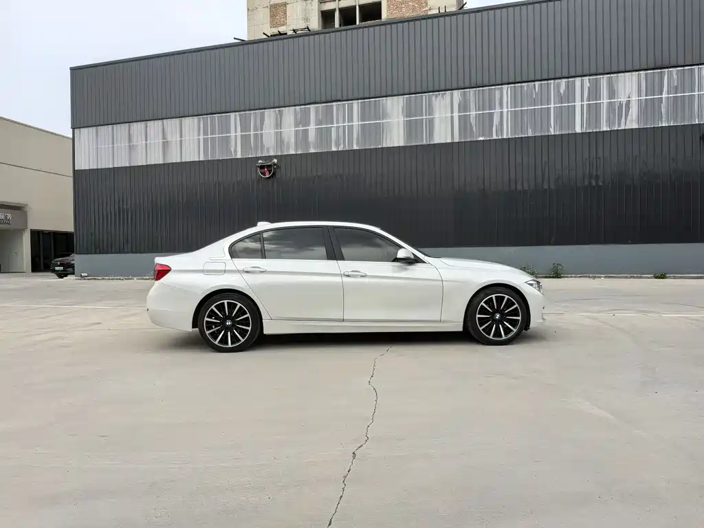 BMW 3 Series 2017 — фото 4