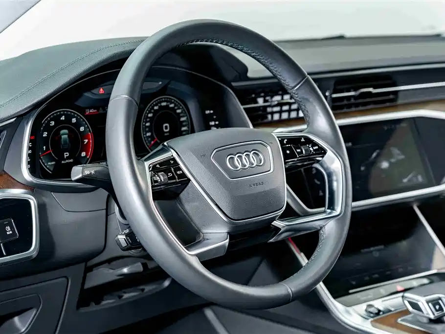 Audi A6 2021 — фото 10