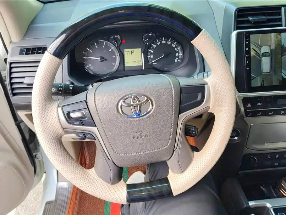 Toyota Prado 2020 — фото 15