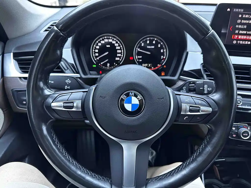 BMW X1 2022 — фото 12