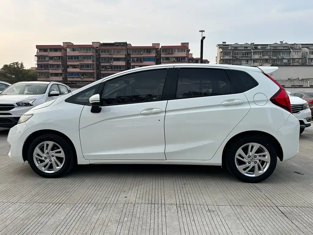 Honda Fit 2014 — фото 10