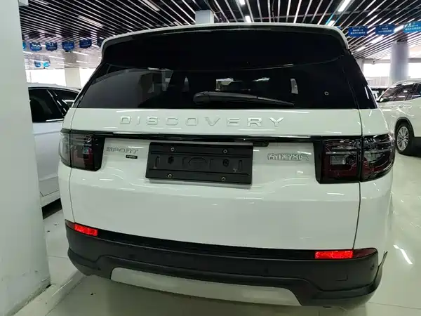 Land Rover Discovery Sport 2021
