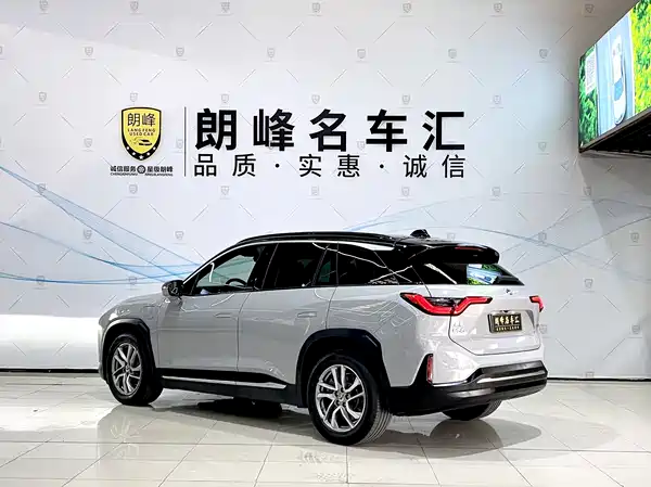 NIO ES6 2020