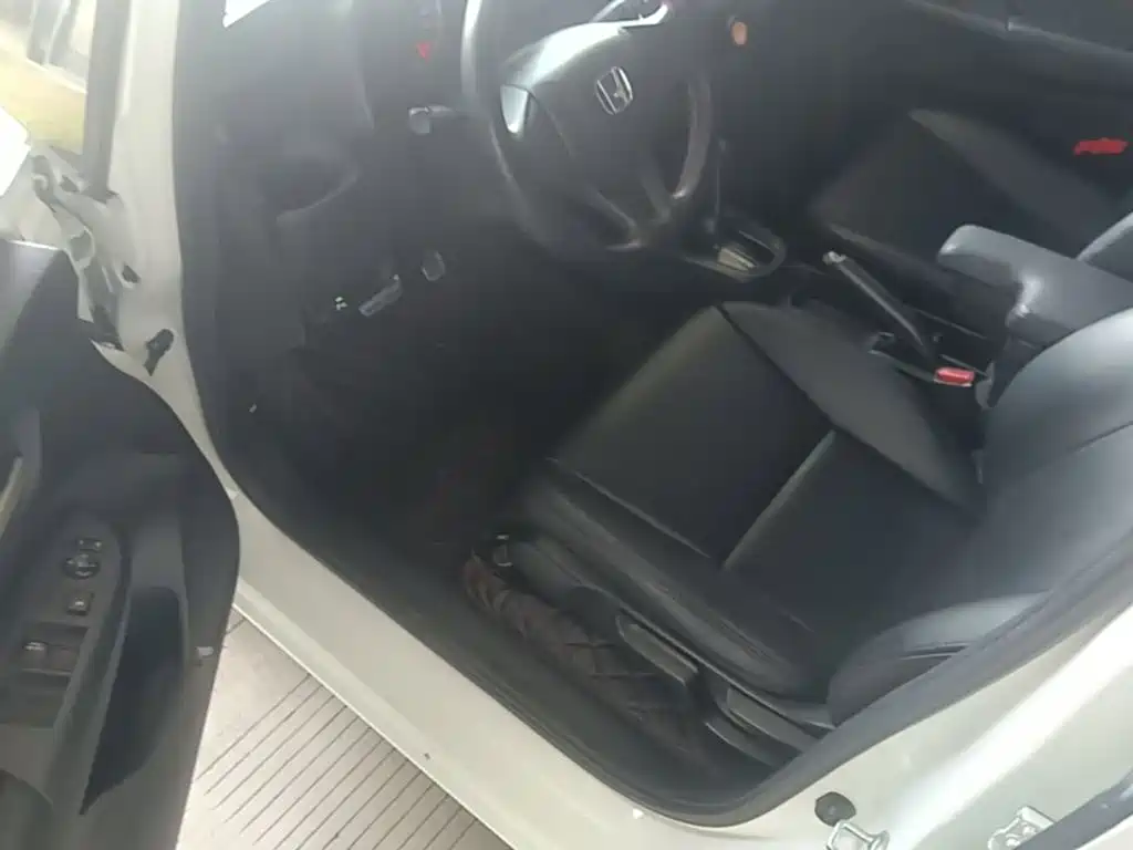 Honda Fit 2018 — фото 16
