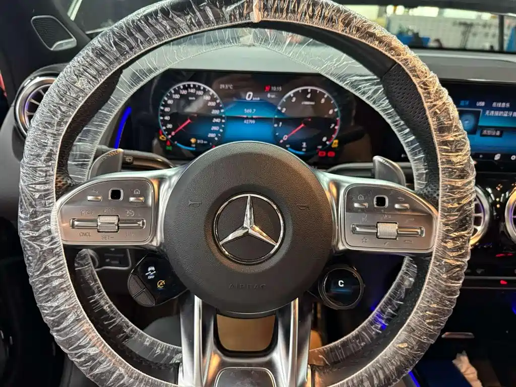 Mercedes-Benz GLB AMG 2021 — фото 9