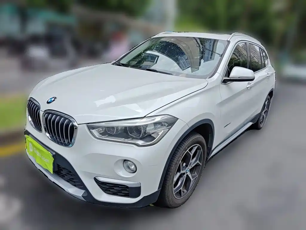 BMW X1 2018 — фото 1