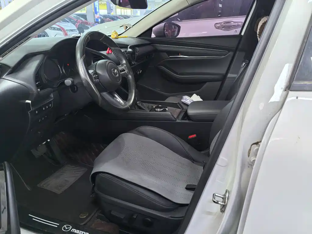 Mazda 3 Angkesela 2021
