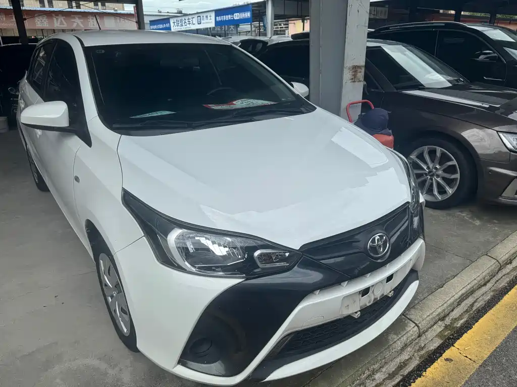Toyota Yaris L 2019