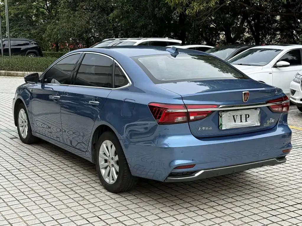 Roewe i6 New Energy 2018 — фото 5