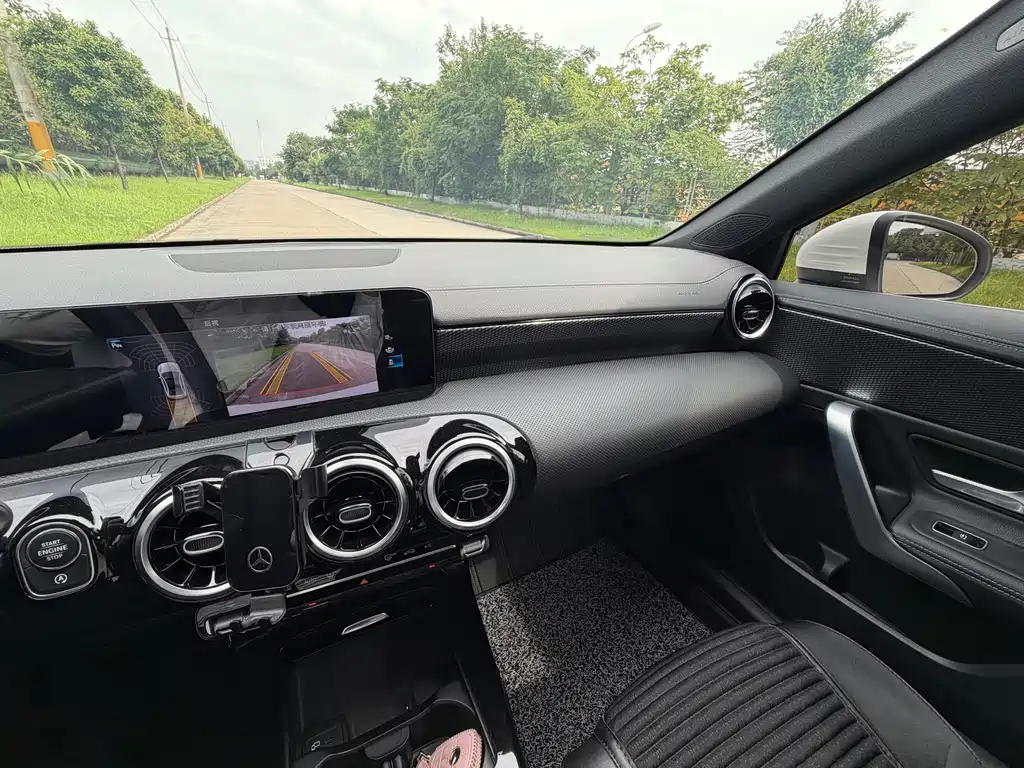 Mercedes-Benz A-Class 2020 — фото 20