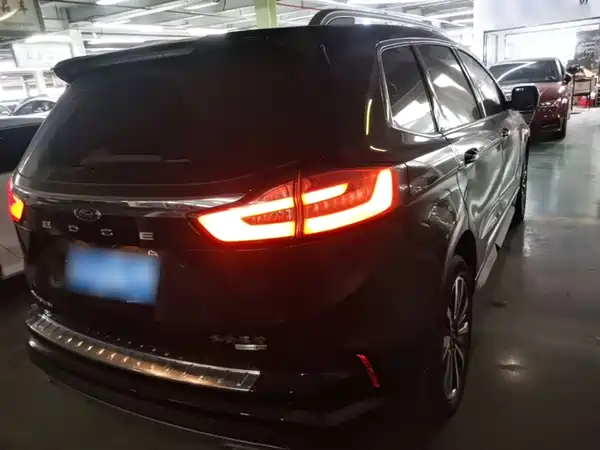 Ford Edge 2023