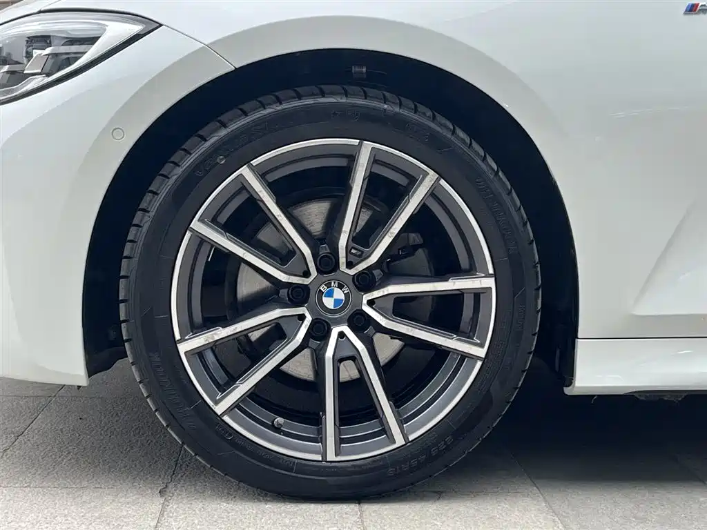 BMW 3 Series 2021 — фото 10