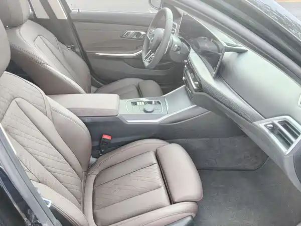 BMW 3 Series 2023