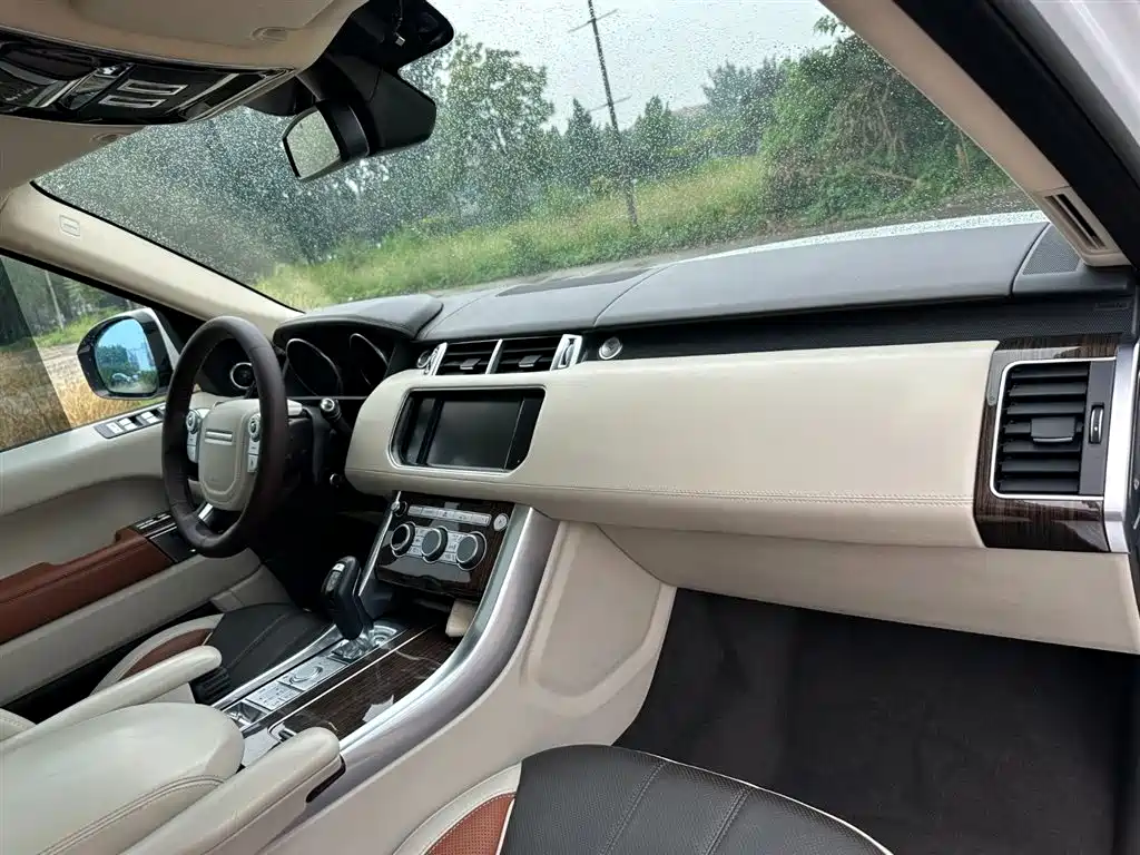 Land Rover Sport 2017 — фото 17
