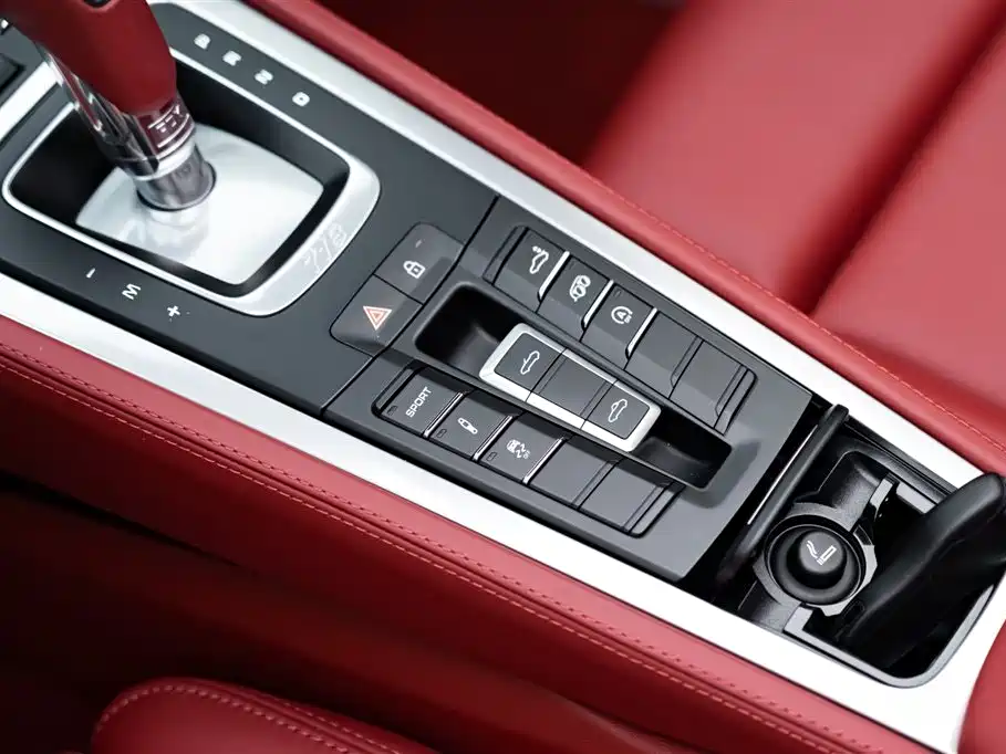 Porsche 718 2025 — фото 21