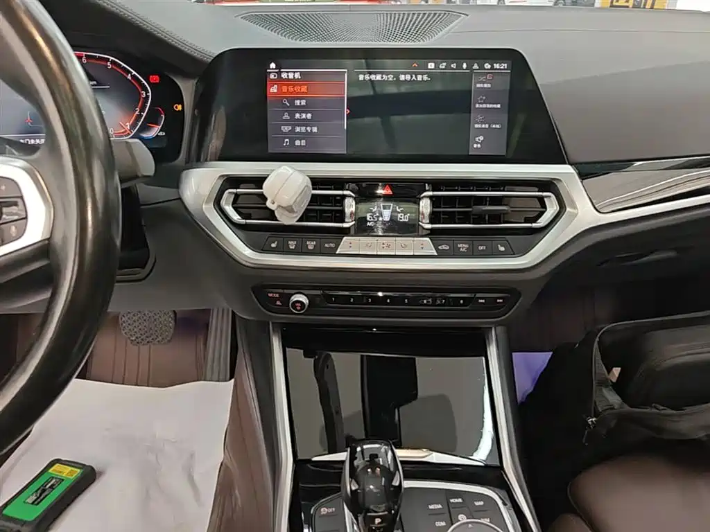 BMW 3 Series 2020 — фото 13