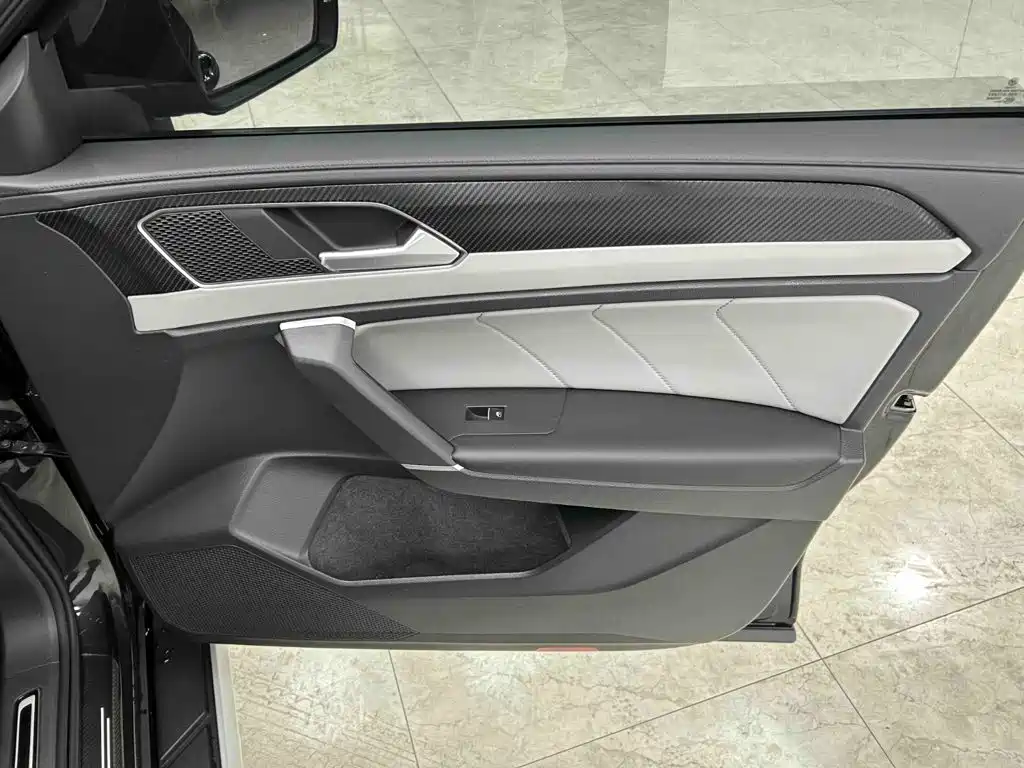 Volkswagen Tayron 2023 — фото 12