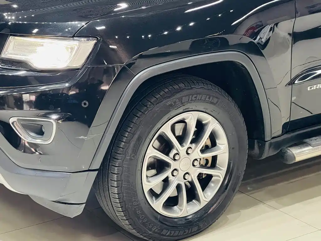 Jeep Grand Cherokee 2014 — фото 21