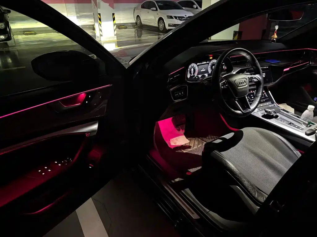 Audi A6L 2020