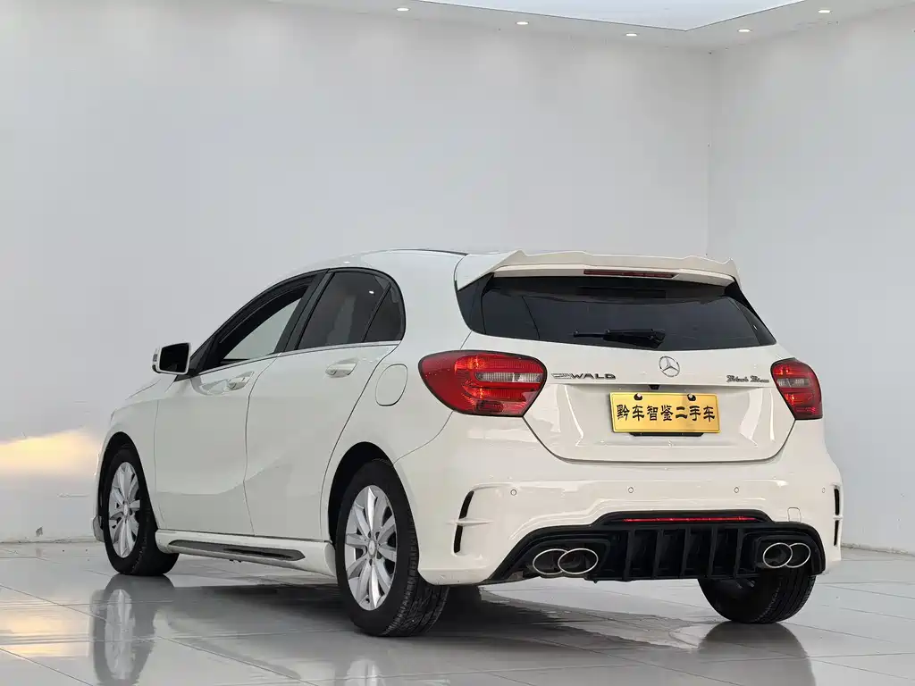 Mercedes-Benz A-Class 2015 — фото 6