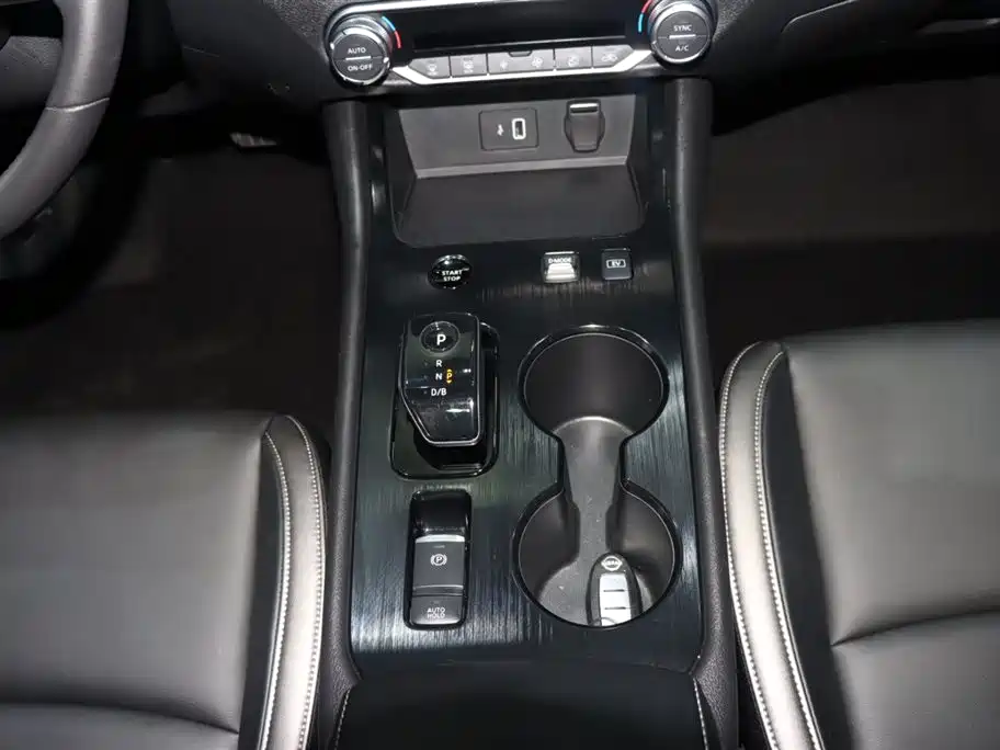 Nissan Sylphy 2023 — фото 14