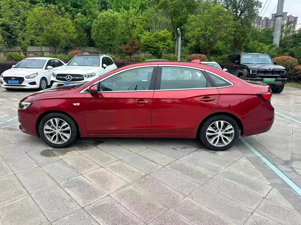 Buick Excelle 2018 — фото 13