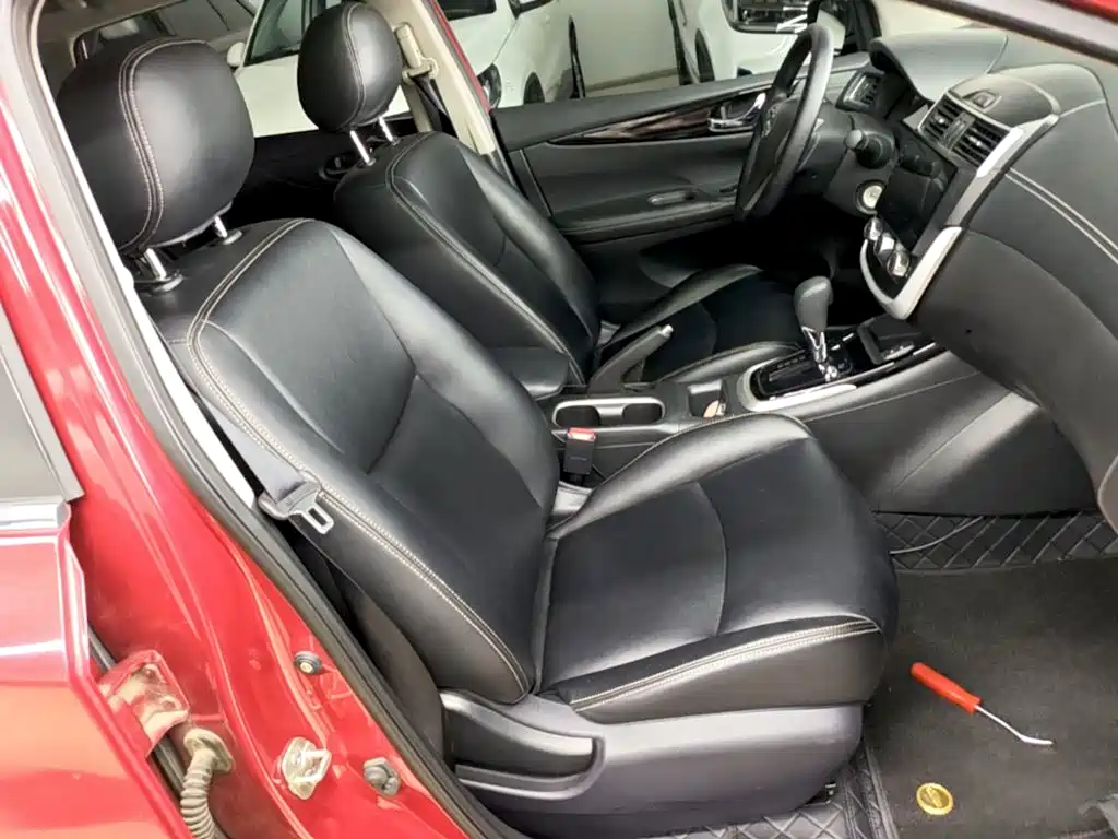 Nissan Tiida 2019 — фото 25
