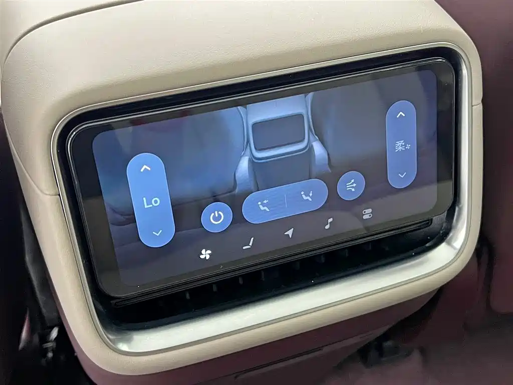 Xiaomi YU7 2025 — фото 20