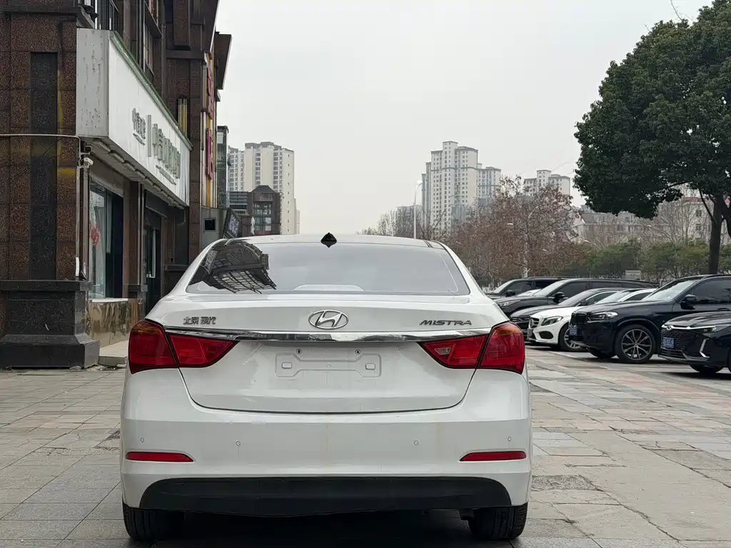 Hyundai Mistra 2014 — фото 6