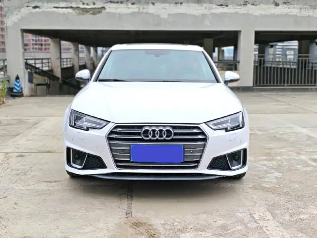 Audi A4L 2019 — фото 2