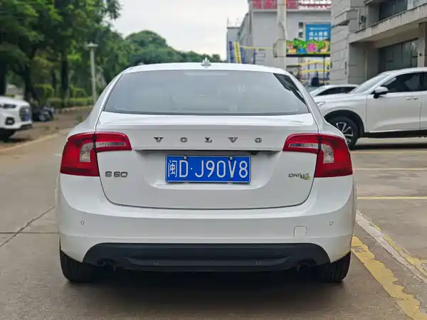 Volvo S60 2011