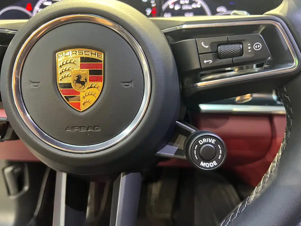 Porsche Panamera 2023 — фото 11
